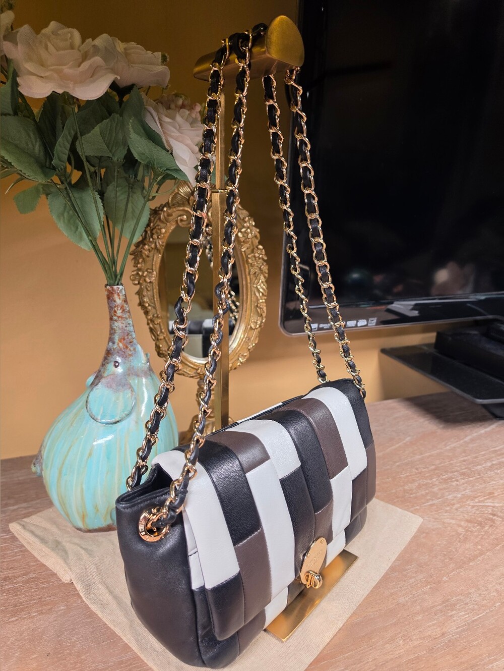 henri bendel Patchwork 712 5th Ave. Collectors Bag w/ Wallet (Retail $826) - Picture 3 of 16